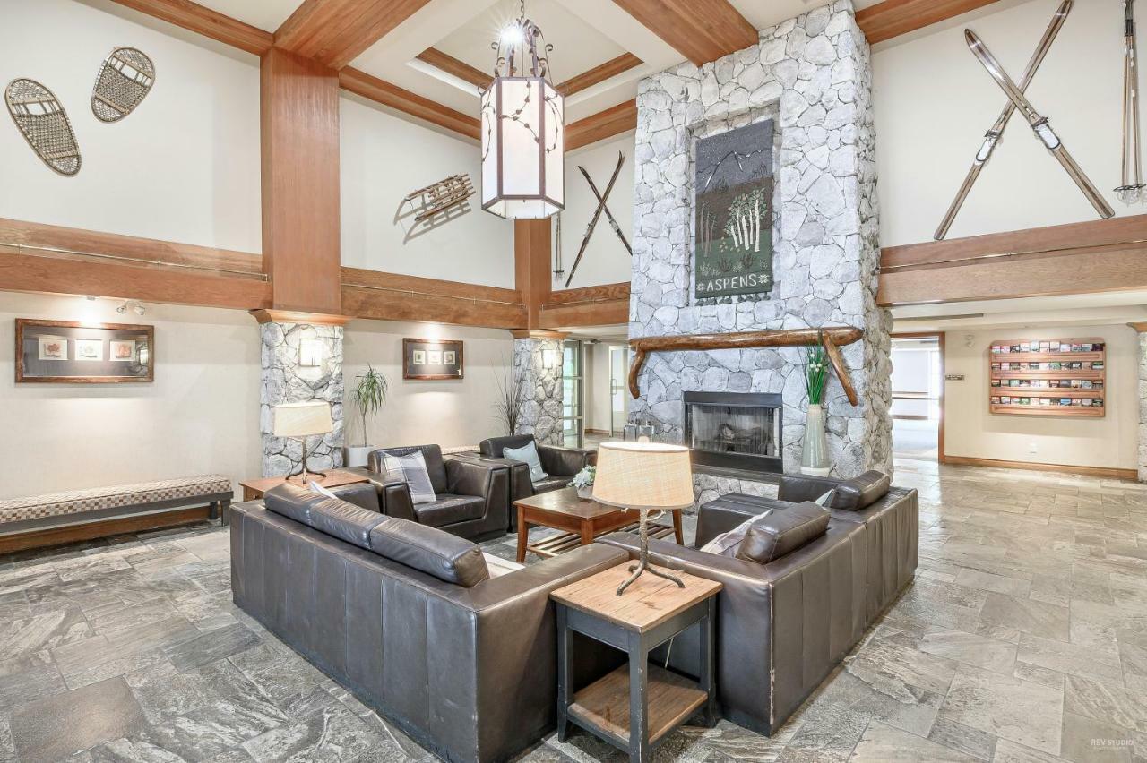 The Best Ski-In/Ski-Out At The Aspens Whistler Bagian luar foto