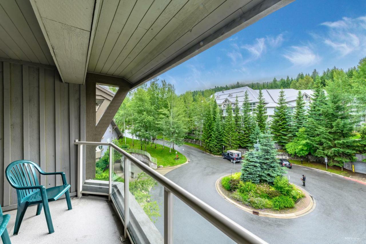 The Best Ski-In/Ski-Out At The Aspens Whistler Bagian luar foto