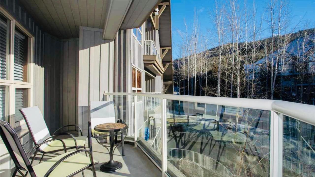 The Best Ski-In/Ski-Out At The Aspens Whistler Bagian luar foto